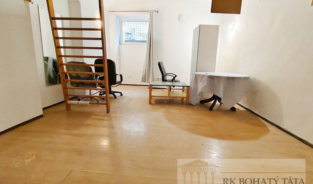 Pronájem bytu 3+1 75 m², Praha – náhled fotky 2