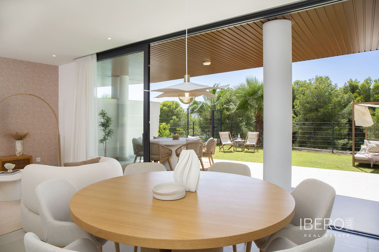 Prodej bytu 3+kk 83 m² - View 2