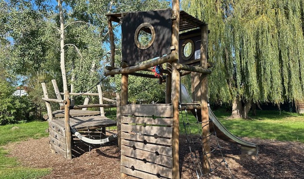 Prodej domu 135 m² s pozemkem 200 m², Bašť – náhled fotky 27
