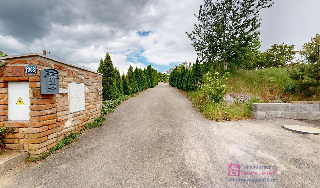 Prodej domu 252 m² s pozemkem 1 211 m², Valtice – náhled fotky 33