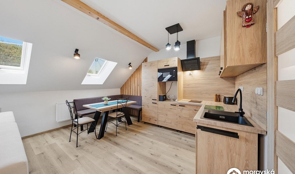 Prodej domu 121 m² s pozemkem 410 m², Dolní Kounice – náhled fotky 4