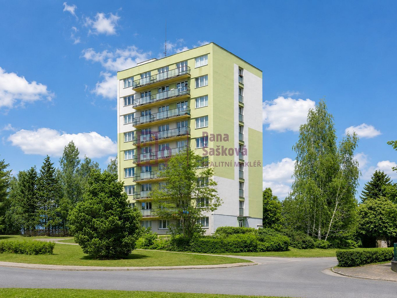 Pronájem bytu 1+kk 16 m² – fotografie 2