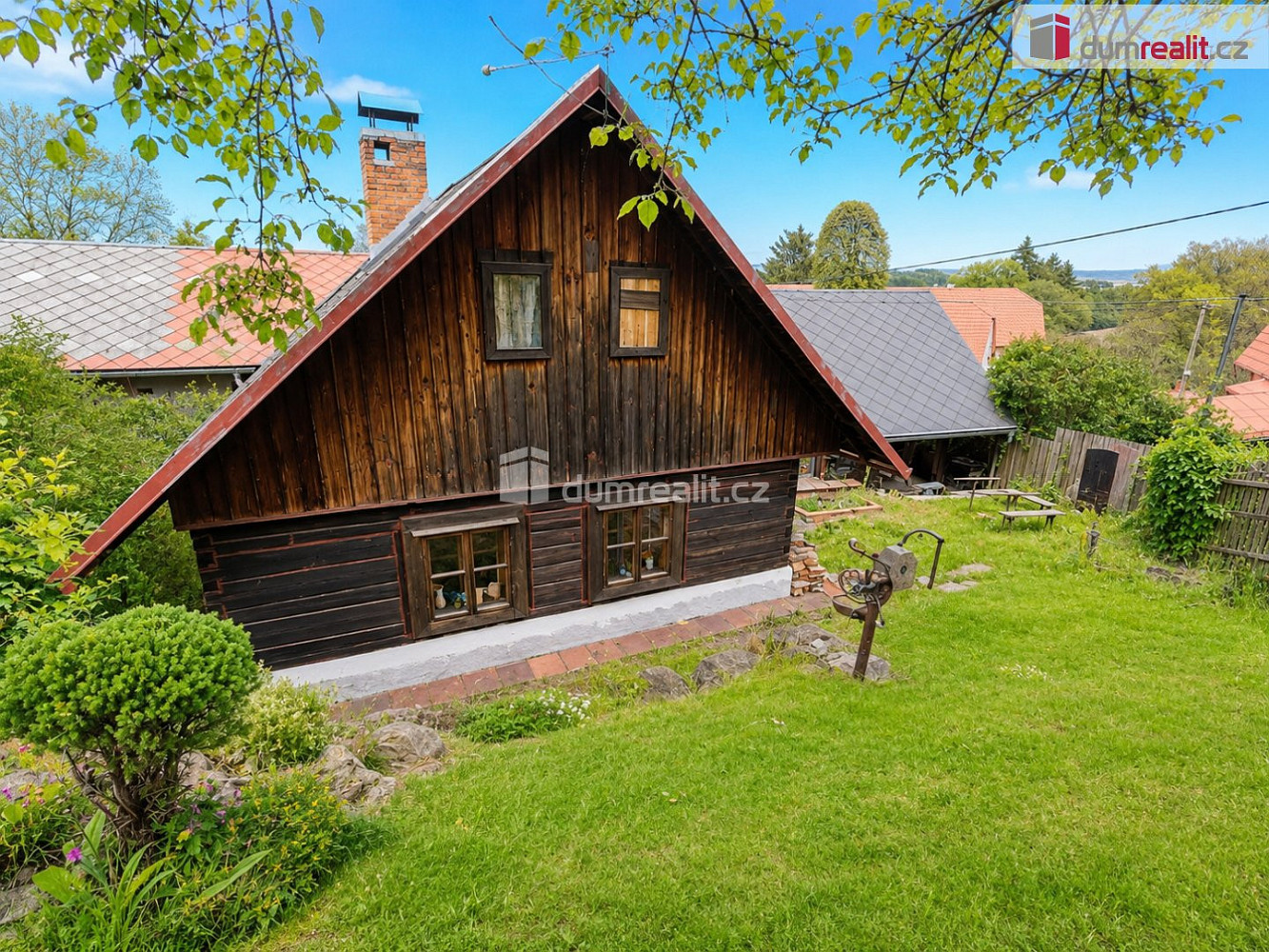 Prodej domu 222 m² s pozemkem 619 m²