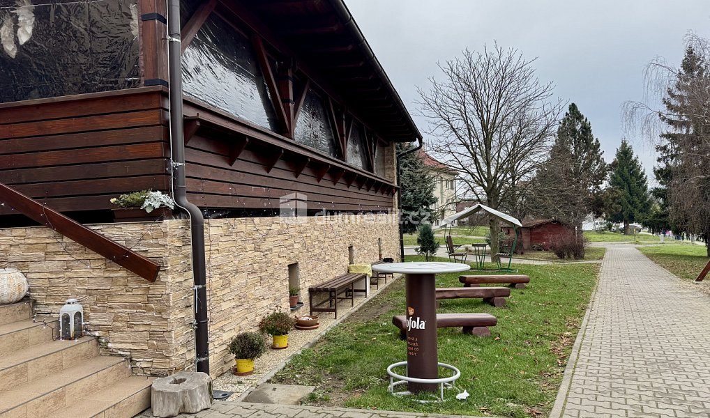 Prodej ubytovacího objektu 908 m², Topolná – náhled fotky 27