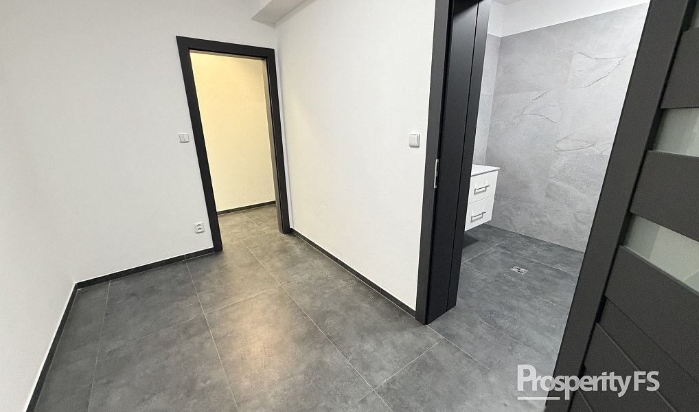Pronájem komerčního objektu (jiného typu) 54 m², Bystřice – náhled fotky 9