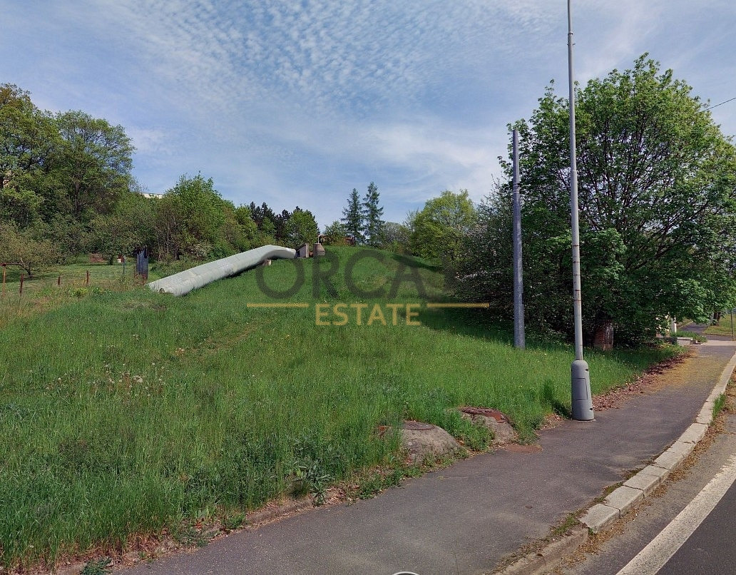 Prodej pozemku 1 945 m² – pohled 5