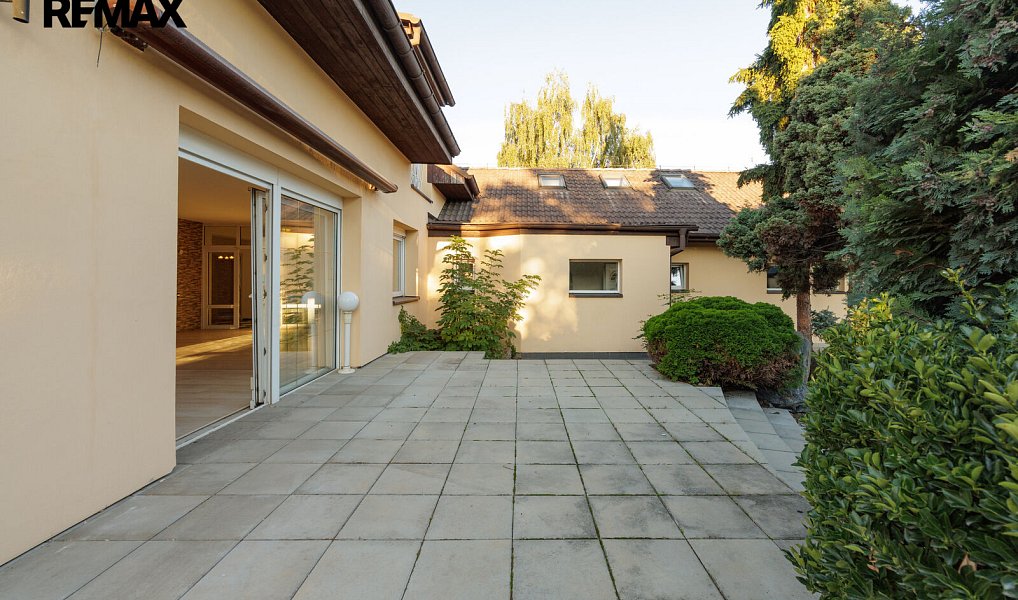 Prodej domu 520 m² s pozemkem 764 m², Roztoky – náhled fotky 6