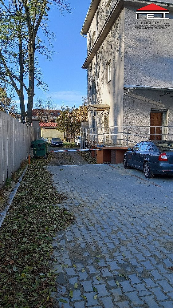 Pronájem kanceláře 62 m² – fotografie 3