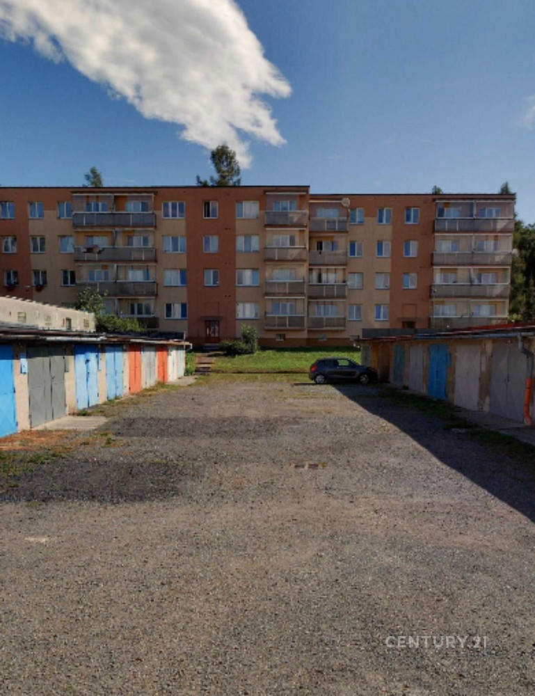 Prodej řadové garáže 22 m2 s elektřinou Nový Jičín, ul. Pod Lipami. – fotografie 3