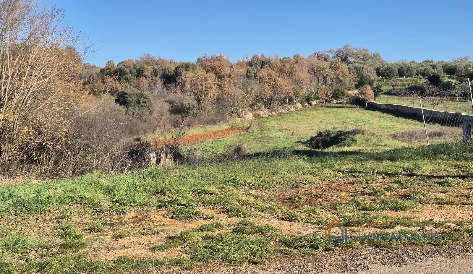 Prodej stavebního pozemku 2 383 m² - Ansicht 2