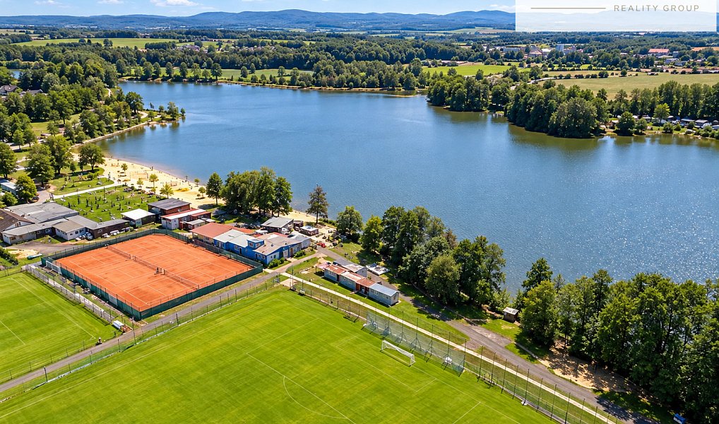 Prodej stavebního pozemku 455 m², Nová Role – náhled fotky 3