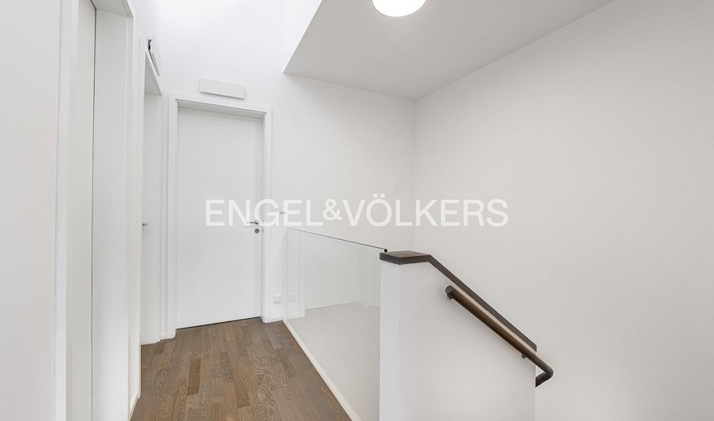 Pronájem domu 165 m² s pozemkem 170 m², Praha – náhled fotky 12