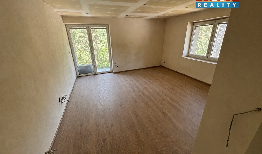 Prodej nájemního domu, činžáku 842 m², Doksy – náhled fotky 2