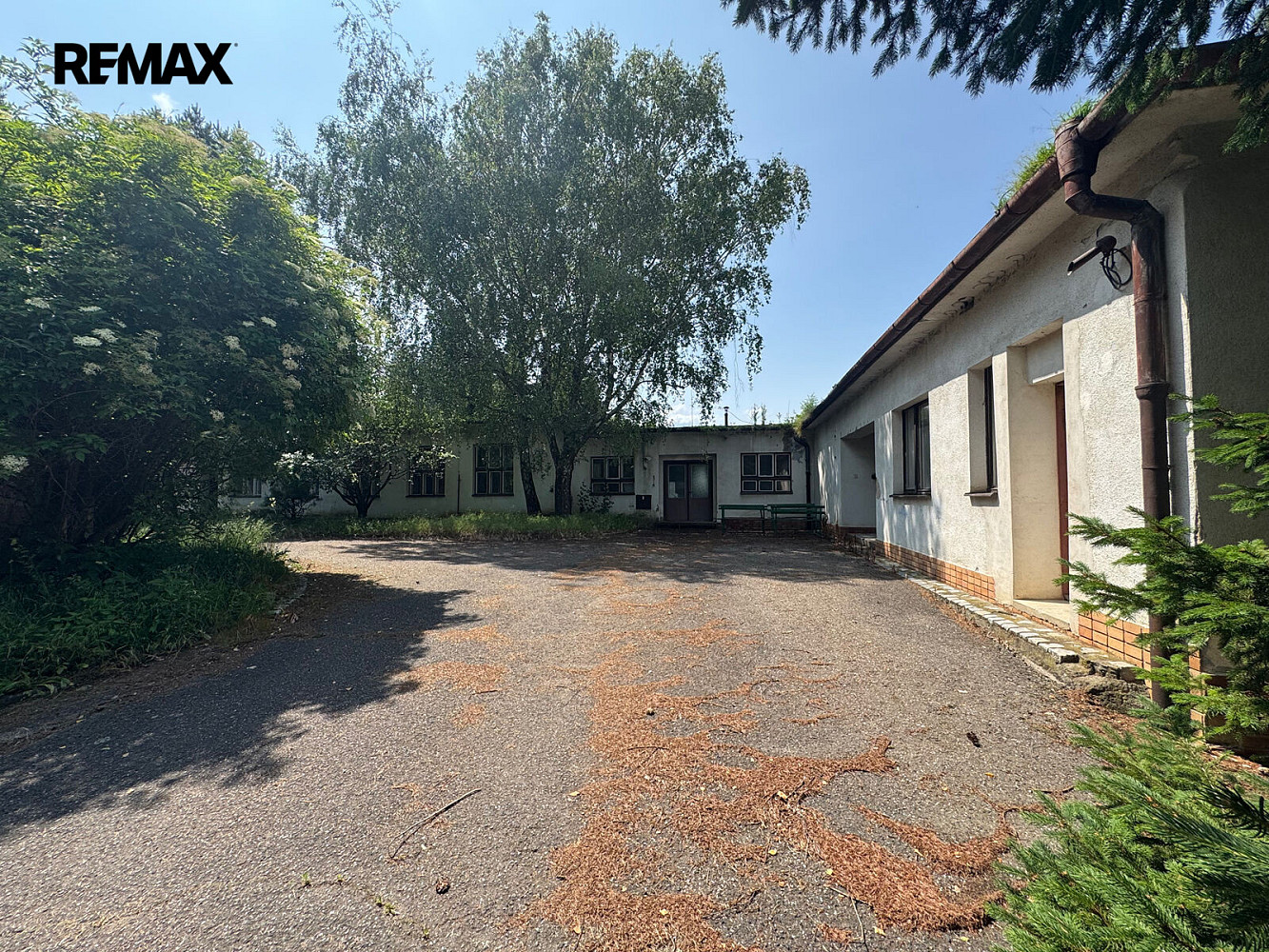 Prodej komerčního objektu (jiného typu) 662 m²