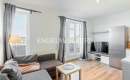 Pronájem bytu 2+kk 68 m², Radlická, Praha 5 - Smíchov