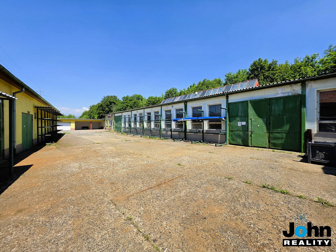 Prodej výrobních prostor 1 965 m² – fotografie 5