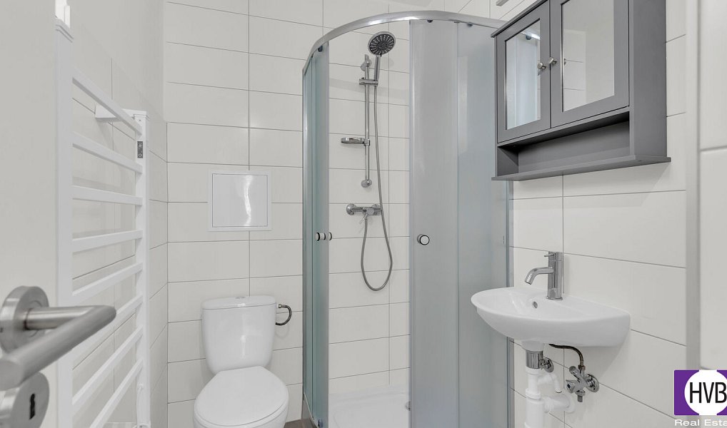 Prodej bytu 1+kk 17 m², Praha – náhled fotky 5