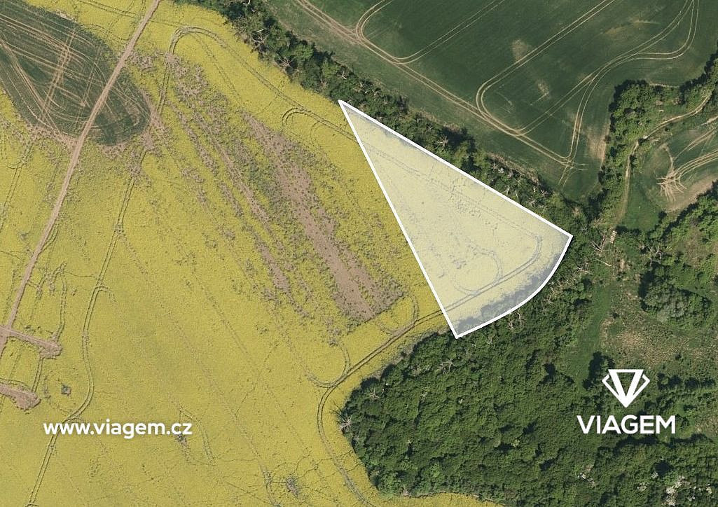 Prodej pole 3 456 m²