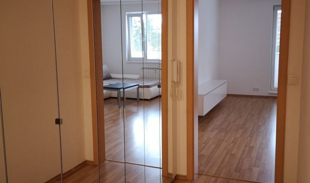 Pronájem bytu 2+kk 72 m², Zlín – náhled fotky 7