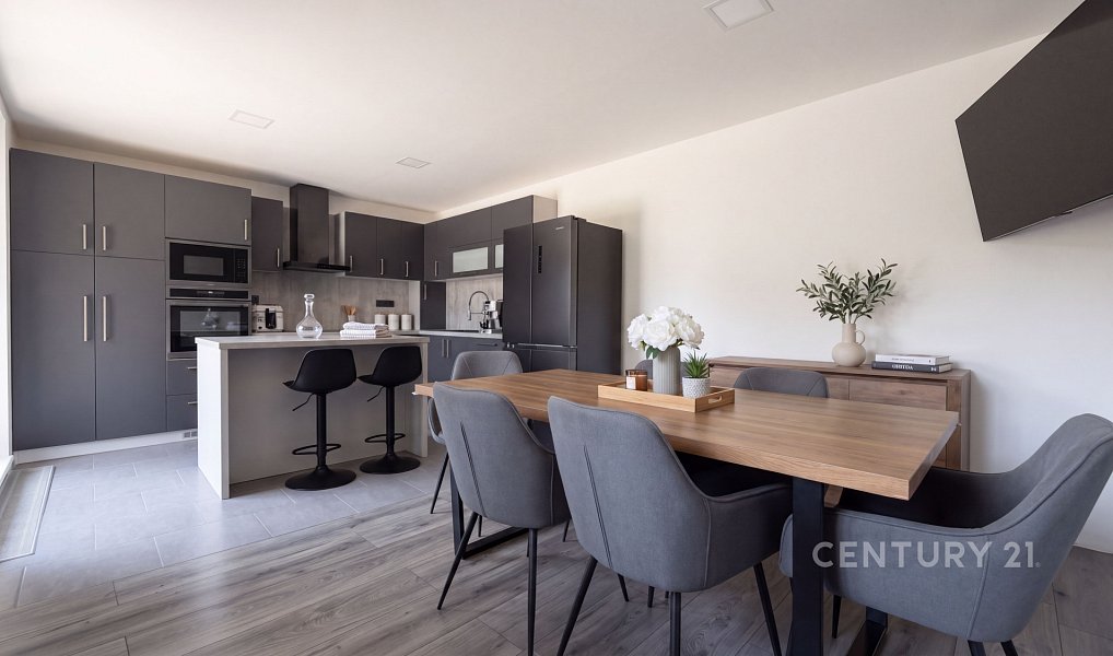Prodej domu 284 m² s pozemkem 1 154 m², Roštín – náhled fotky 12