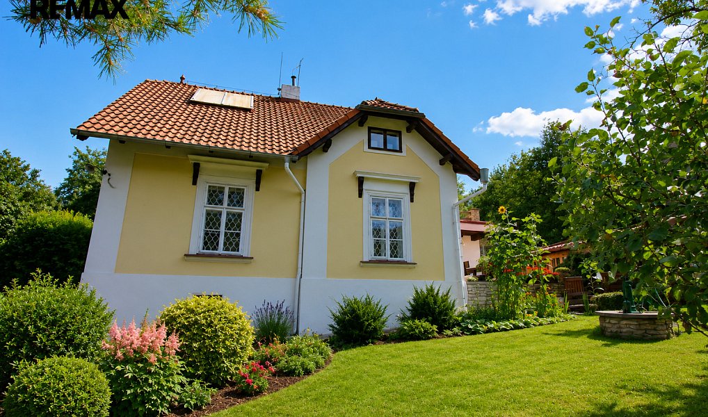 Prodej domu 230 m² s pozemkem 4 228 m², Praha – náhled fotky 2
