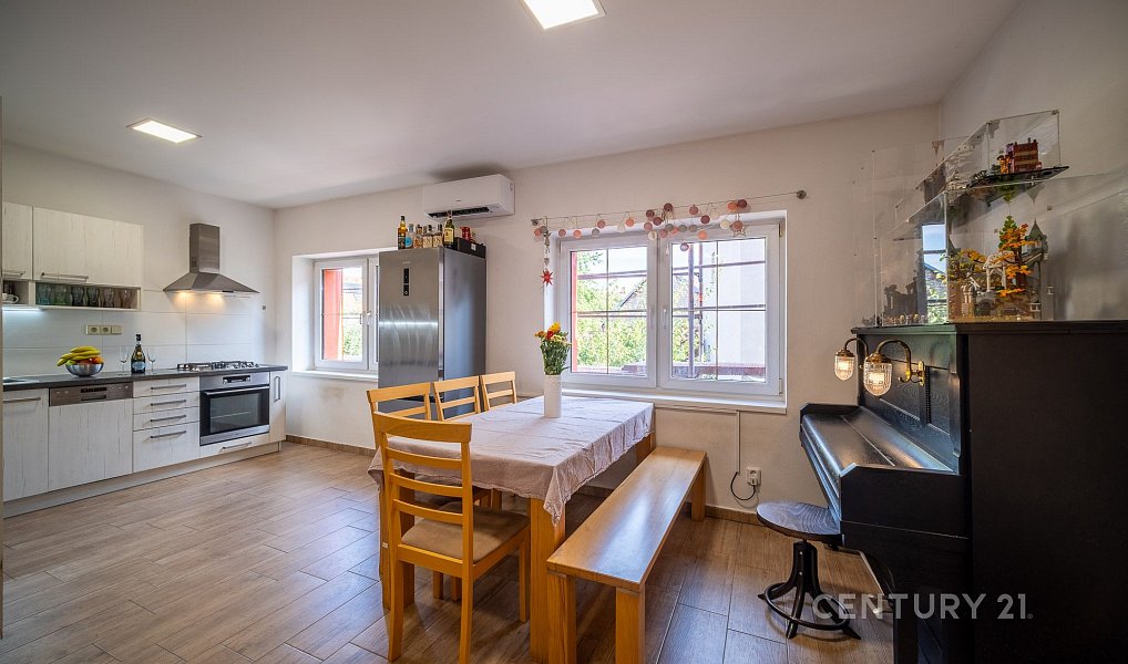 Prodej bytu 3+kk 62 m², České Budějovice – fotka 1 z 22