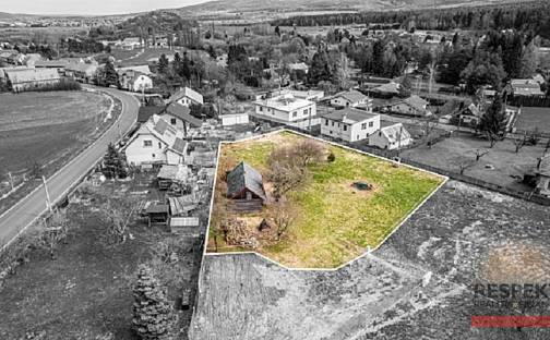 Prodej stavebního pozemku 1 859 m², Běštín, okres Beroun