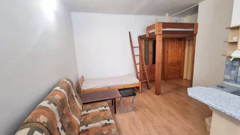 Pronájem bytu 1+kk 30 m² – fotografie 4