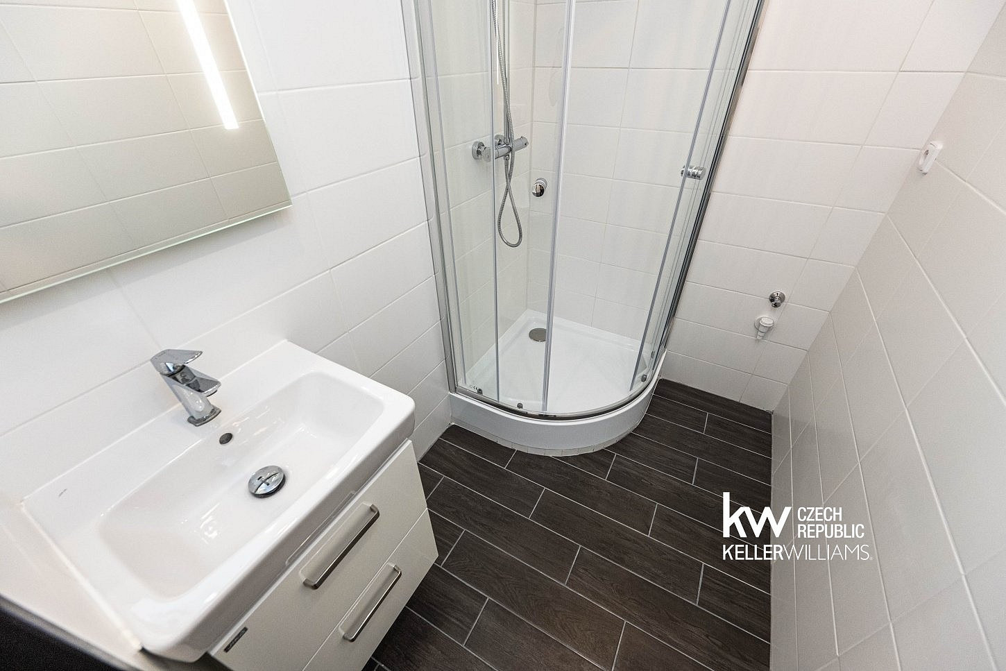 Pronájem bytu 1+kk 42 m² – fotografie 4