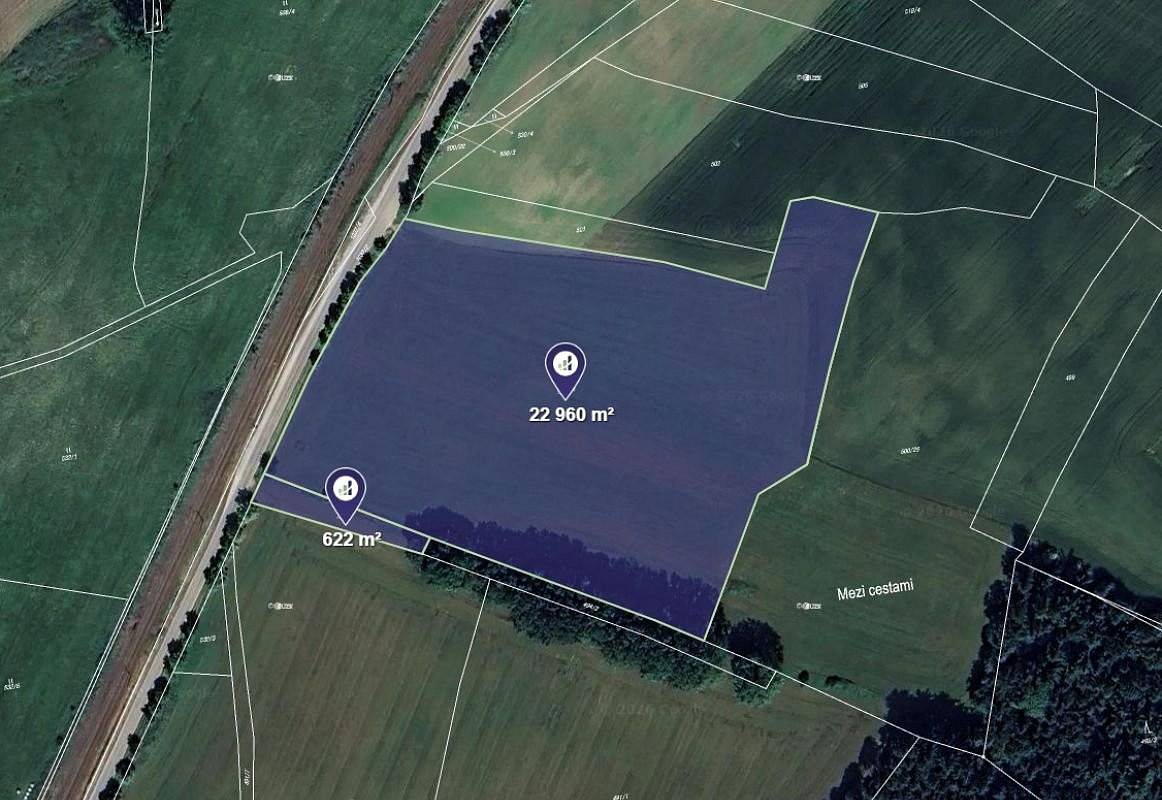 Prodej pole 3 930 m²