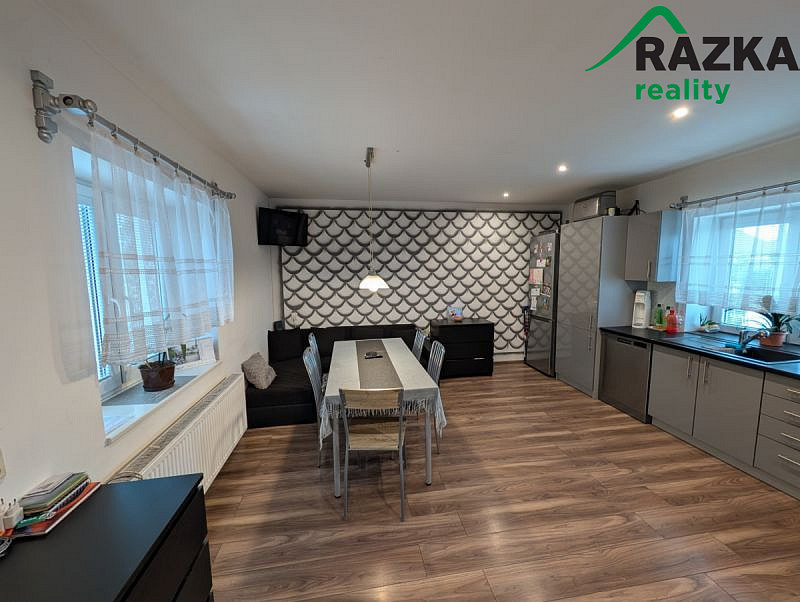 Prodej domu 80 m² s pozemkem 527 m² – fotografie 2
