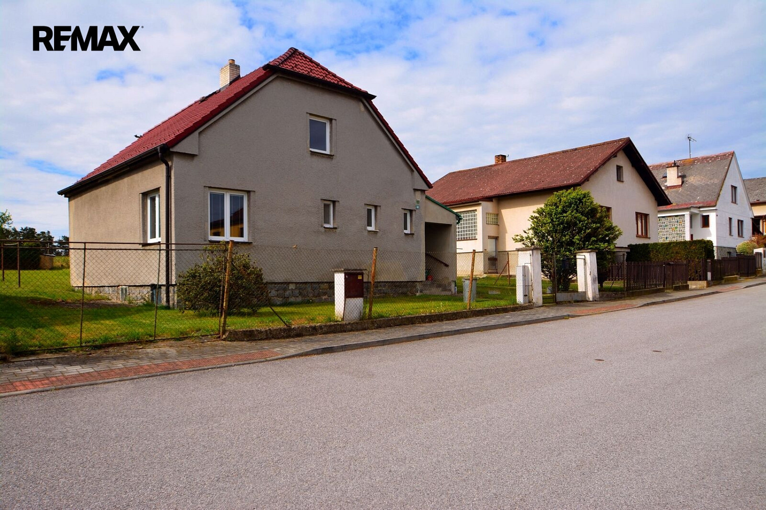 Prodej domu 187 m² s pozemkem 344 m² – fotografie 3