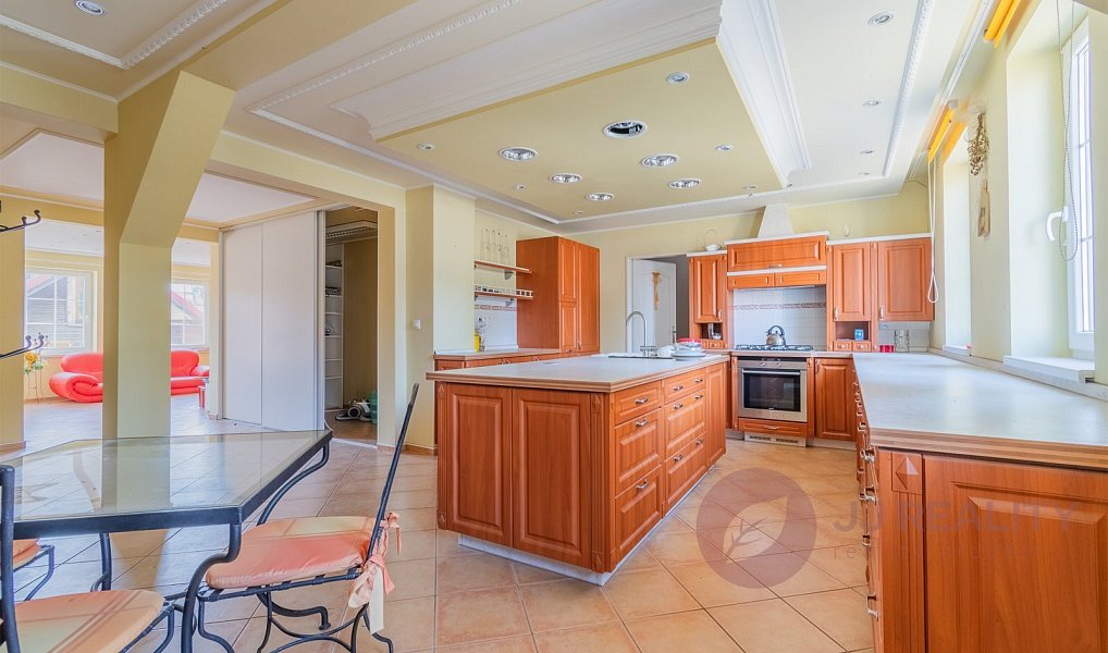 Prodej ubytovacího objektu 1 400 m², Pernink – náhled fotky 19