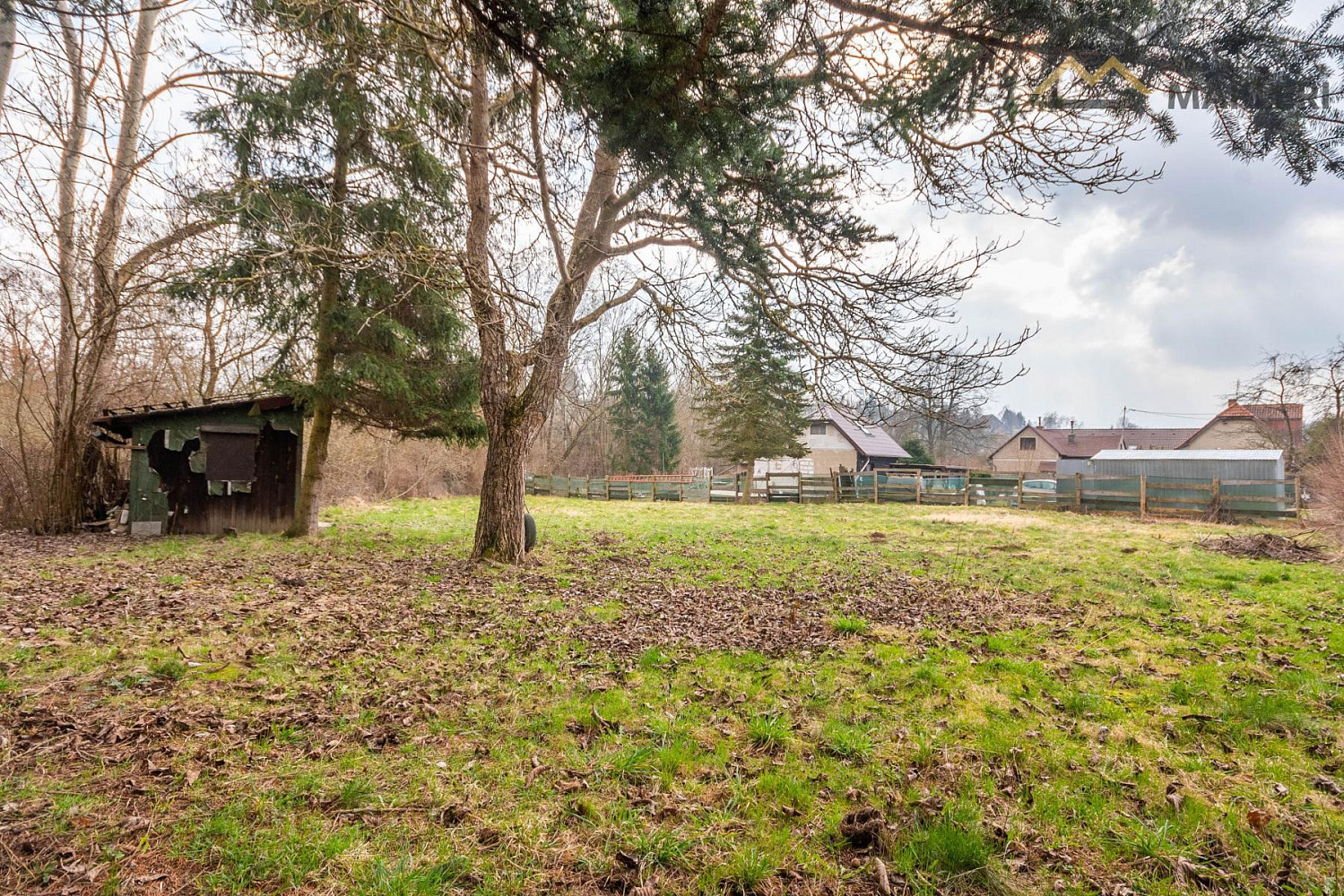 Prodej stavebního pozemku 946 m² – fotografie 5