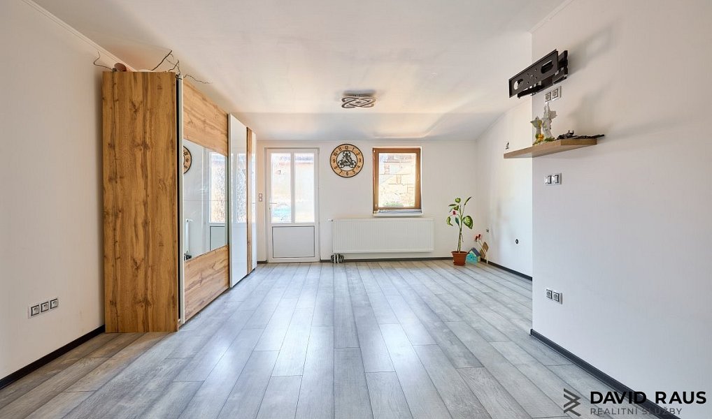 Prodej domu 185 m² s pozemkem 194 m², Syrovice – náhled fotky 3
