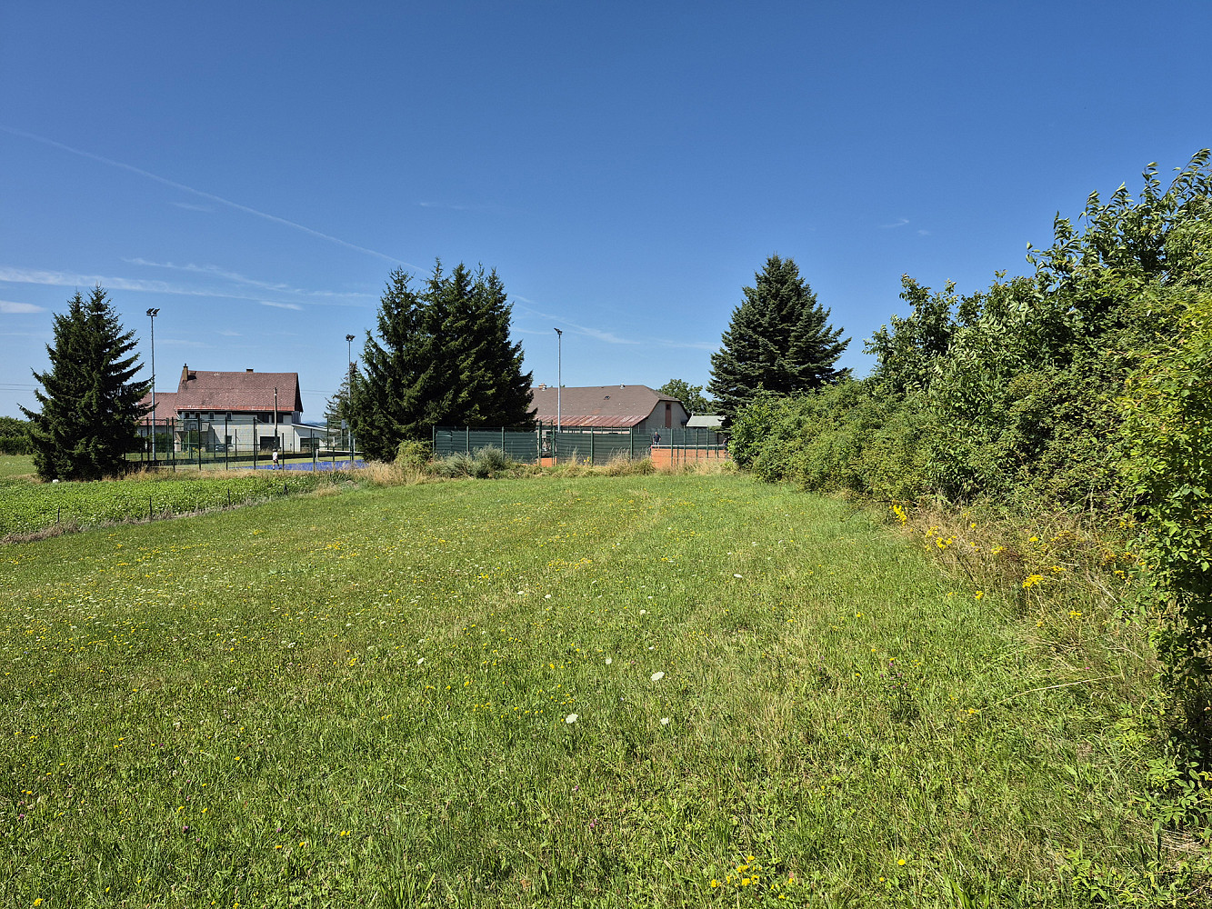 Prodej stavebního pozemku 920 m² – fotografie 2