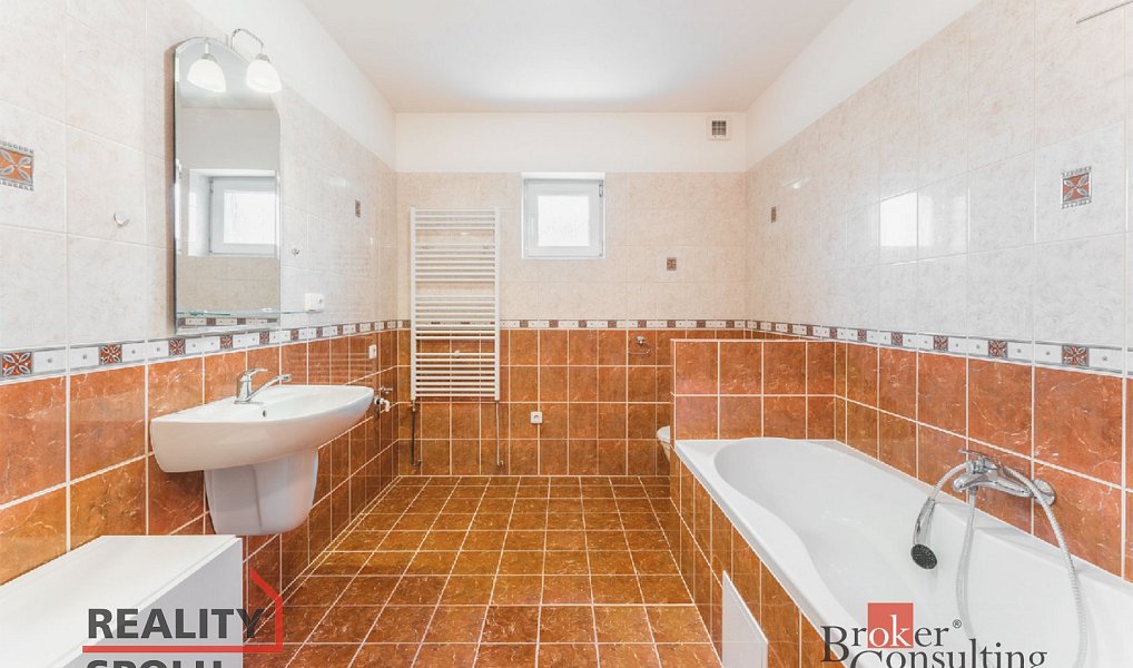 Prodej domu 240 m² s pozemkem 1 744 m², Žehušice – náhled fotky 7
