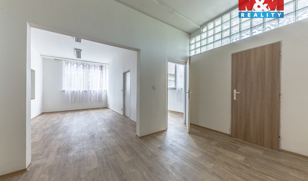 Pronájem skladovacích prostor 265 m², Zdiby – náhled fotky 4