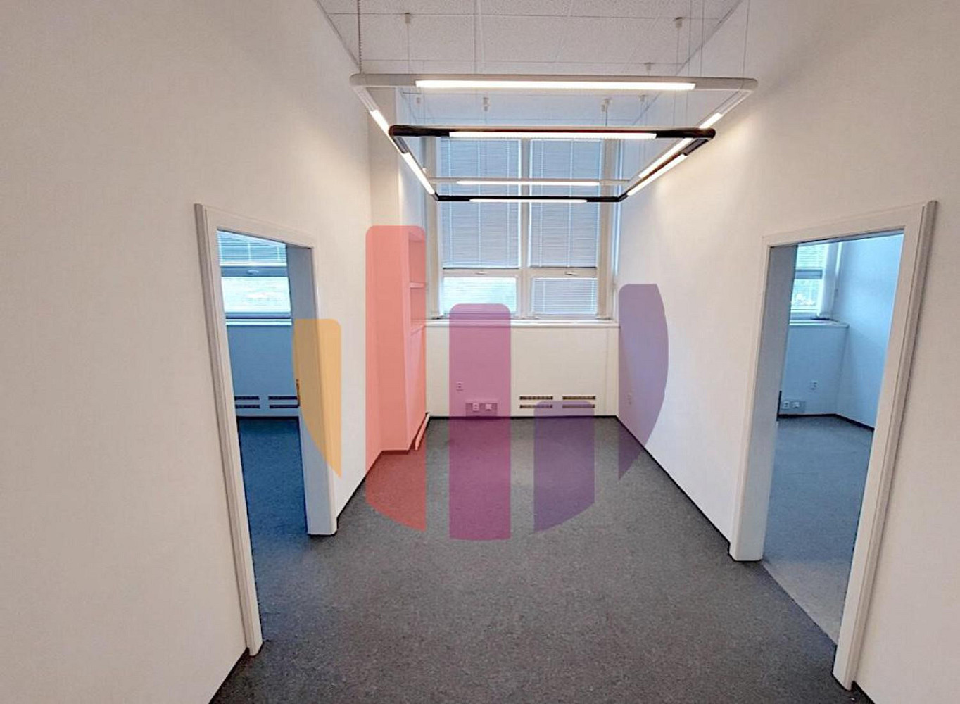 Pronájem kanceláře 85 m² — photo 4