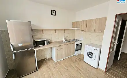 Pronájem bytu 1+1 40 m², Pod Makovým vrchem, Holýšov, okres Plzeň-Jih