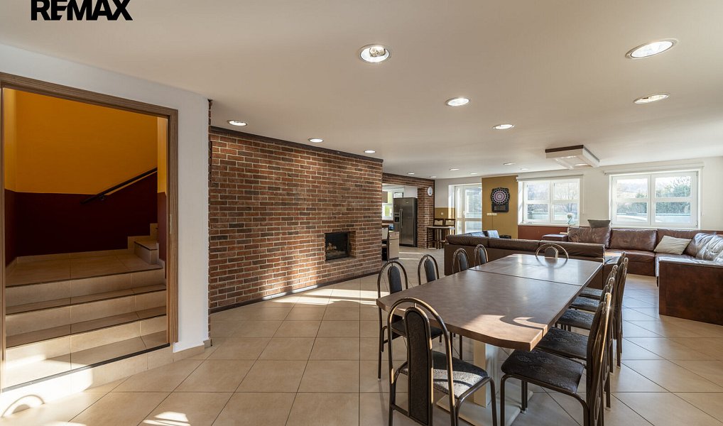 Prodej domu 525 m² s pozemkem 35 000 m², Liptál – náhled fotky 9