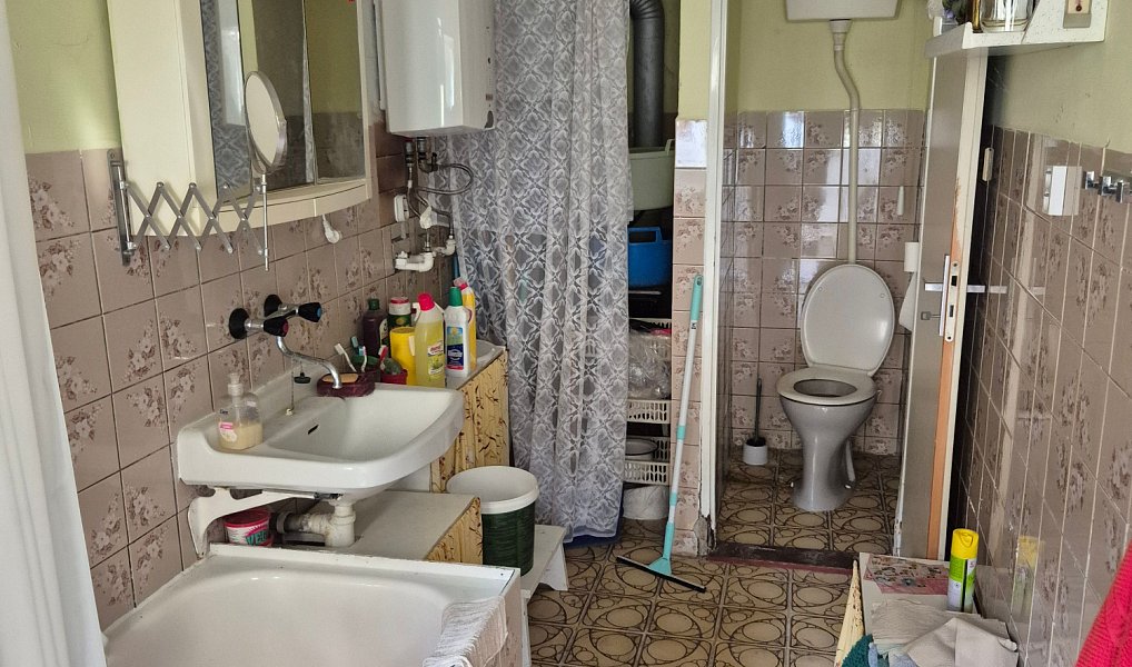 Prodej domu 70 m² s pozemkem 1 811 m², Bukovany – náhled fotky 17