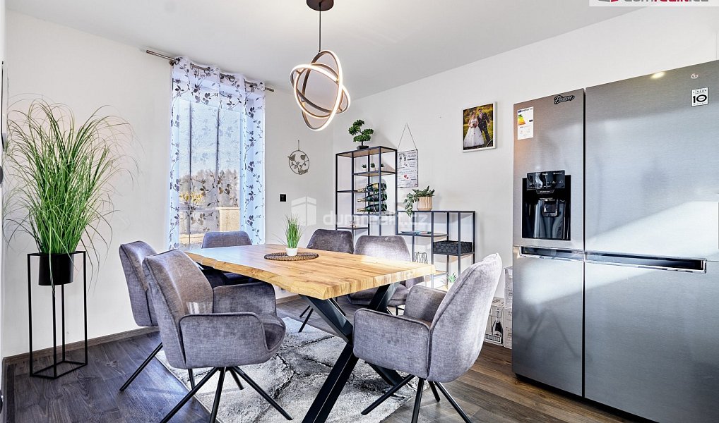 Prodej domu 136 m² s pozemkem 857 m², Nová Role – náhled fotky 7