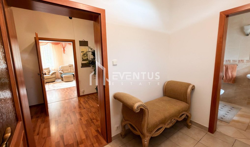 Prodej domu 300 m² s pozemkem 803 m², Praha – náhled fotky 5