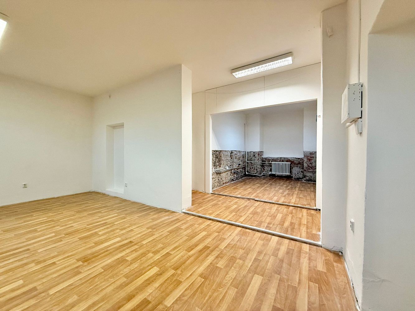 Pronájem kanceláře 90 m² – fotografie 5