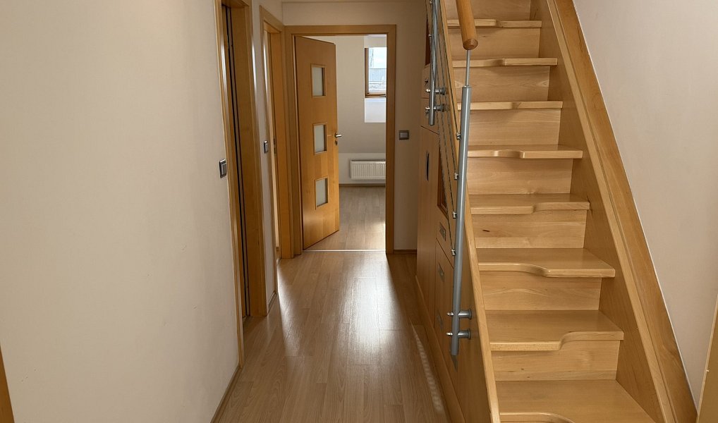 Prodej bytu 4+kk 95 m², Pardubice – náhled fotky 19