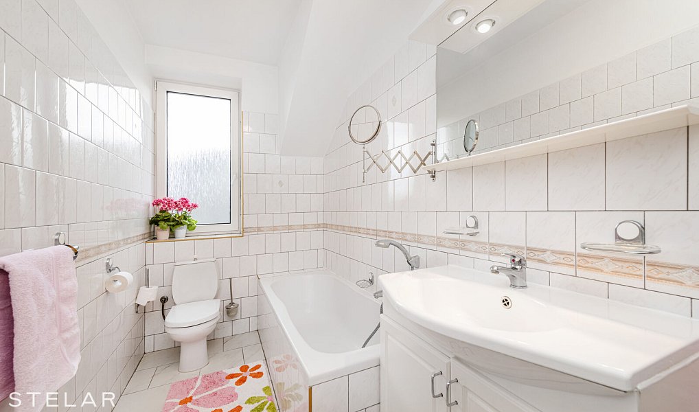 Prodej domu 512 m² s pozemkem 973 m², Jesenice – náhled fotky 25