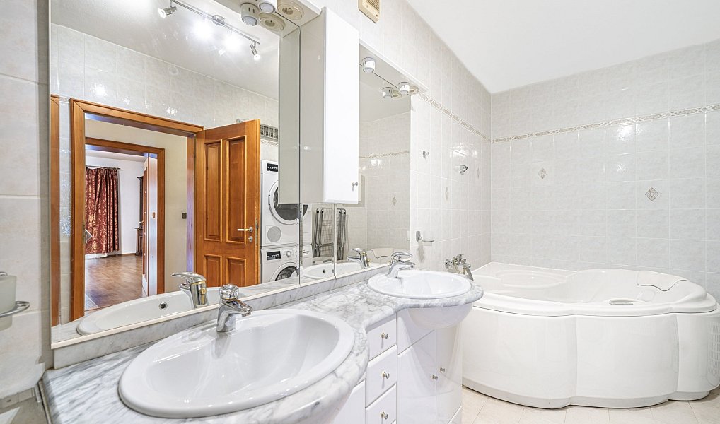 Prodej domu 566 m² s pozemkem 1 443 m², Nová Pec – náhled fotky 10
