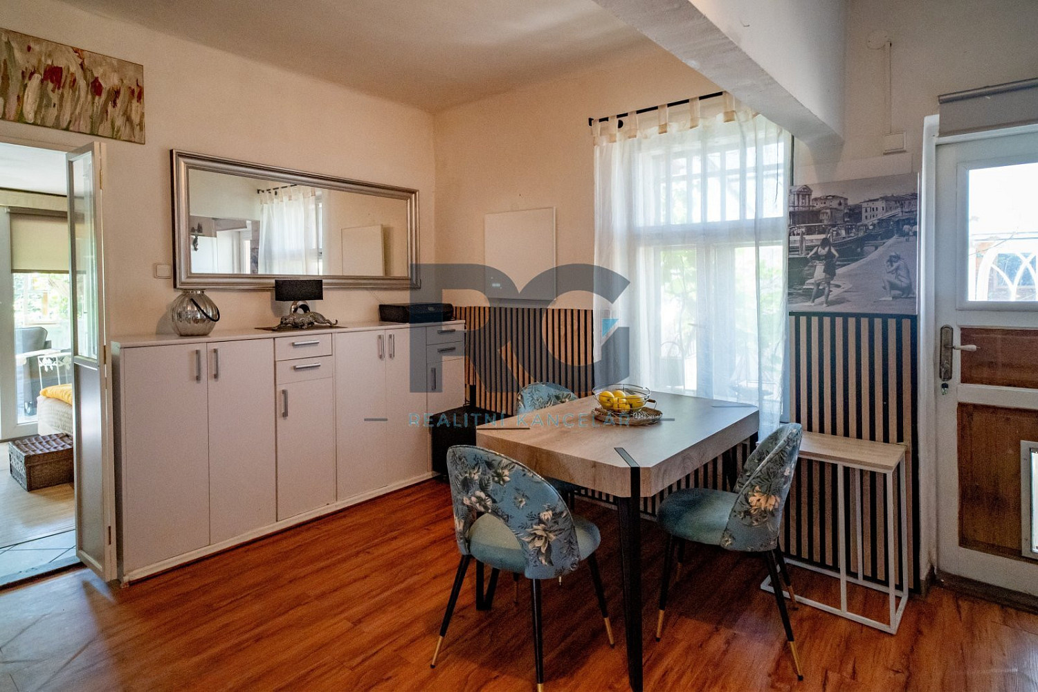 Prodej domu 822 m² s pozemkem 1 422 m² – fotografie 3
