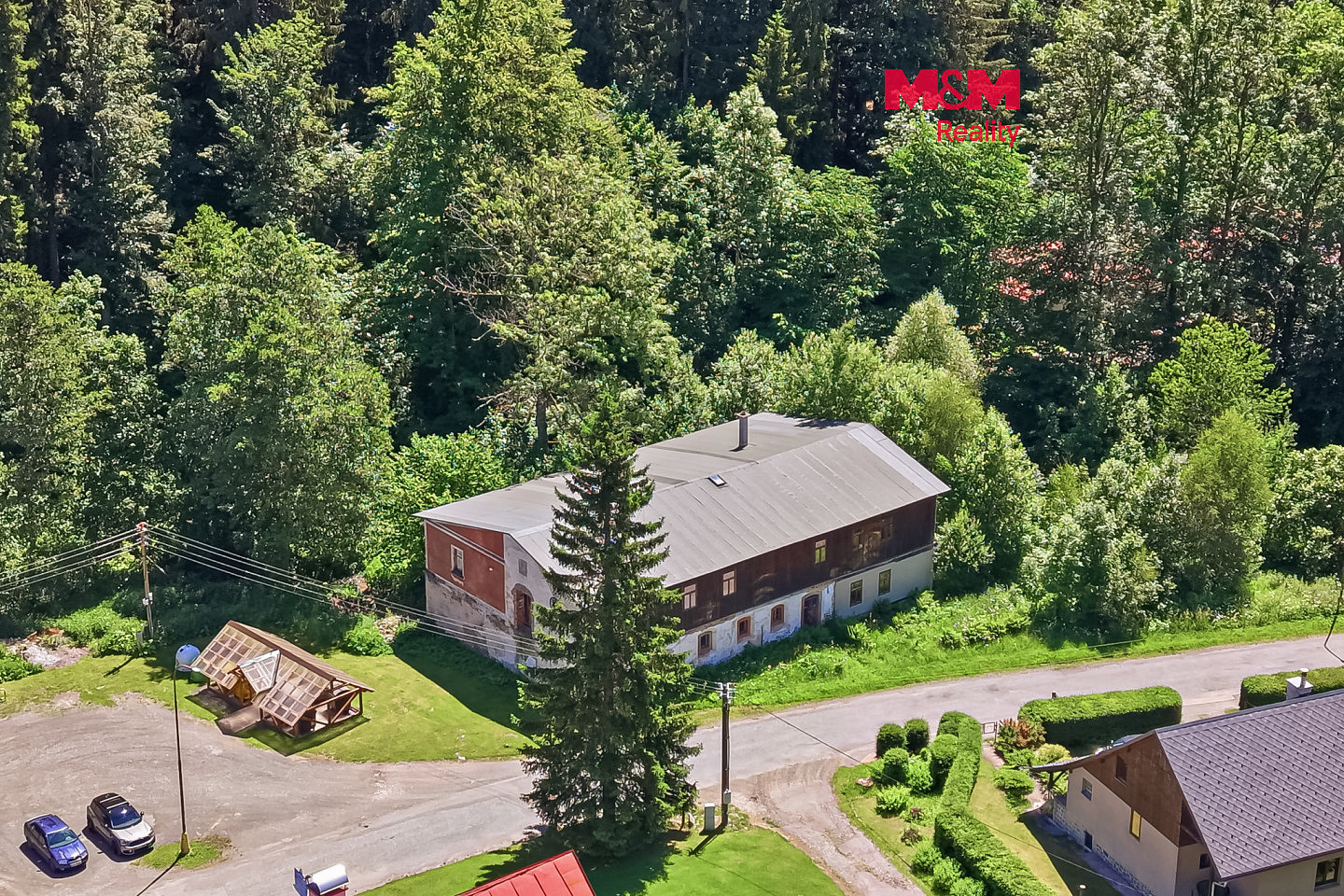 Prodej ubytovacího objektu 594 m²